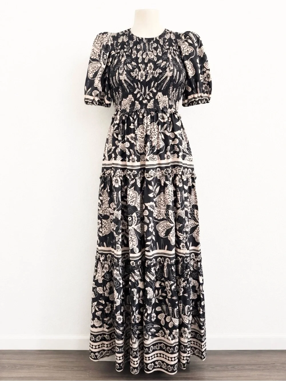 NWT FARM RIO GRAPHIC FLORAL DOVES SIGNATURE BLACK CREAM MAXI PRAIRIE DRESS SZ XS - Picture 3 of 13